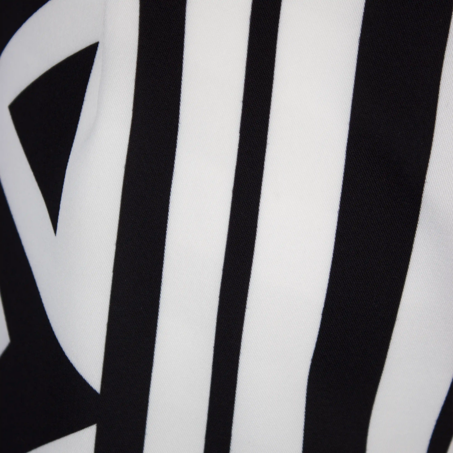 AYGENT SHORTS Airforce Black White Shorts Leigh Schubert