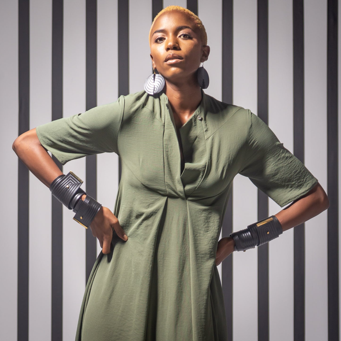 Circle Earrings Black Accessories Clarisse Design