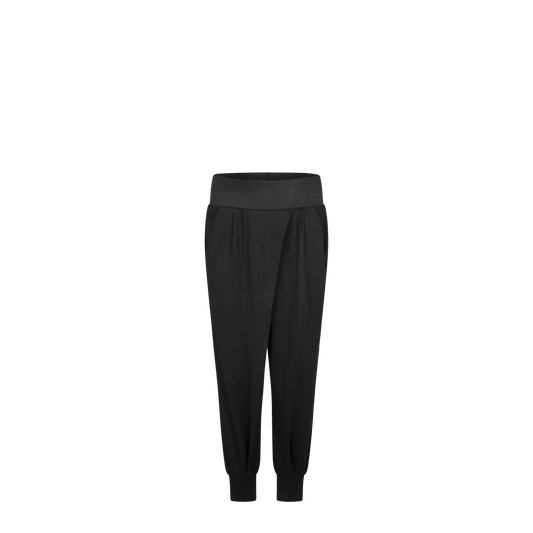 ROVA Black Pants Leigh Schubert