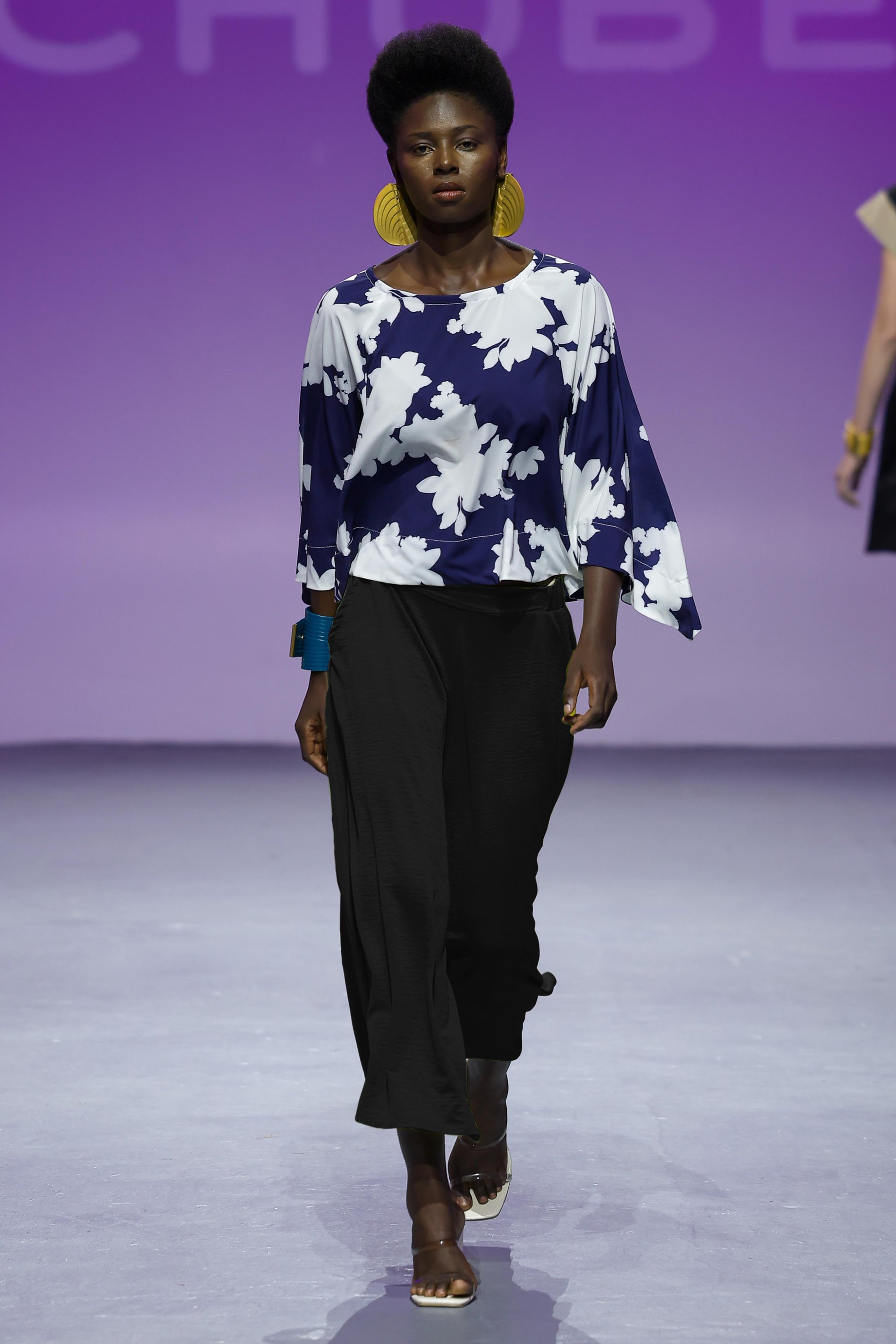 FELYX Black Leigh Schubert