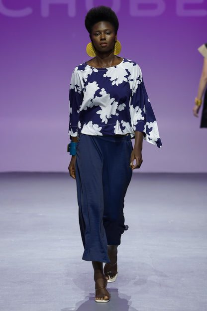 FELYX Bright Navy Leigh Schubert