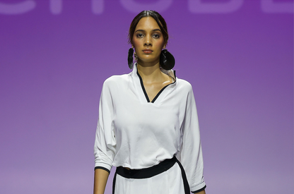 GIZA Top White Leigh Schubert