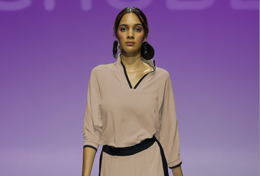 GIZA Stone Leigh Schubert