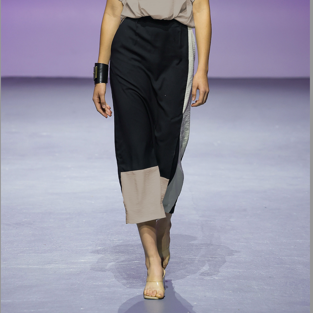 SIENNA Skirt Stone Black white Leigh Schubert