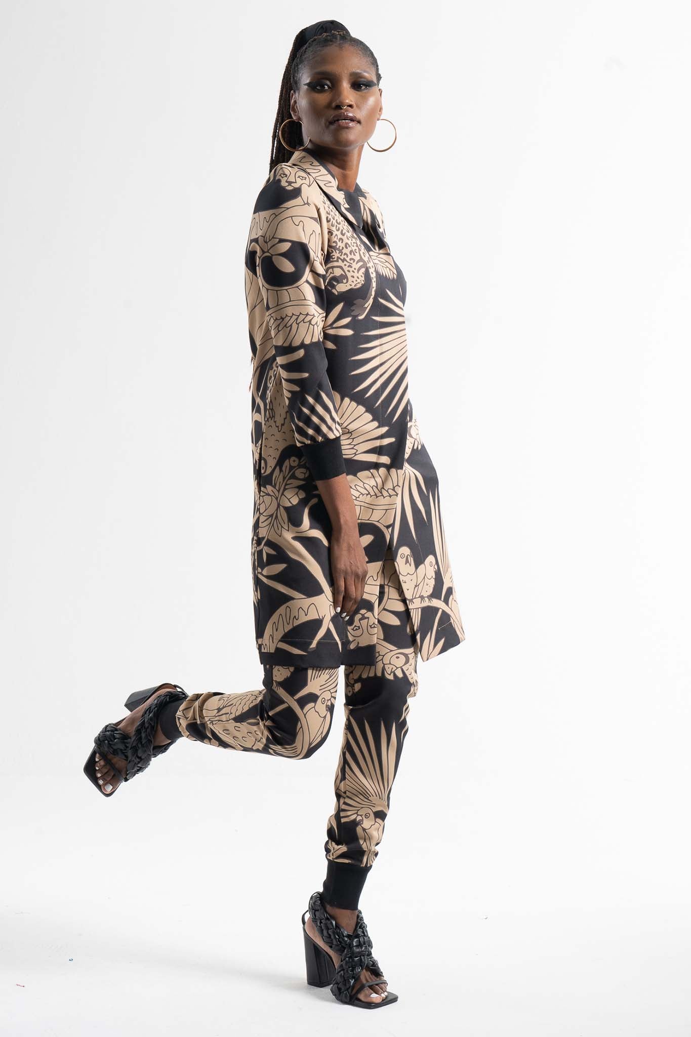 Leigh Schubert SHAKA Wild Print Camel Black.