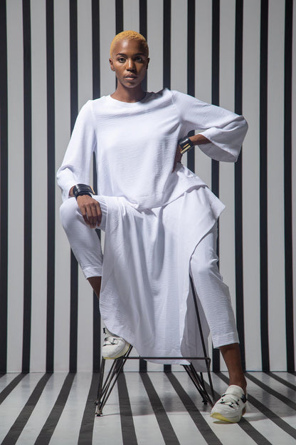 JOHNSON White Pants Leigh Schubert