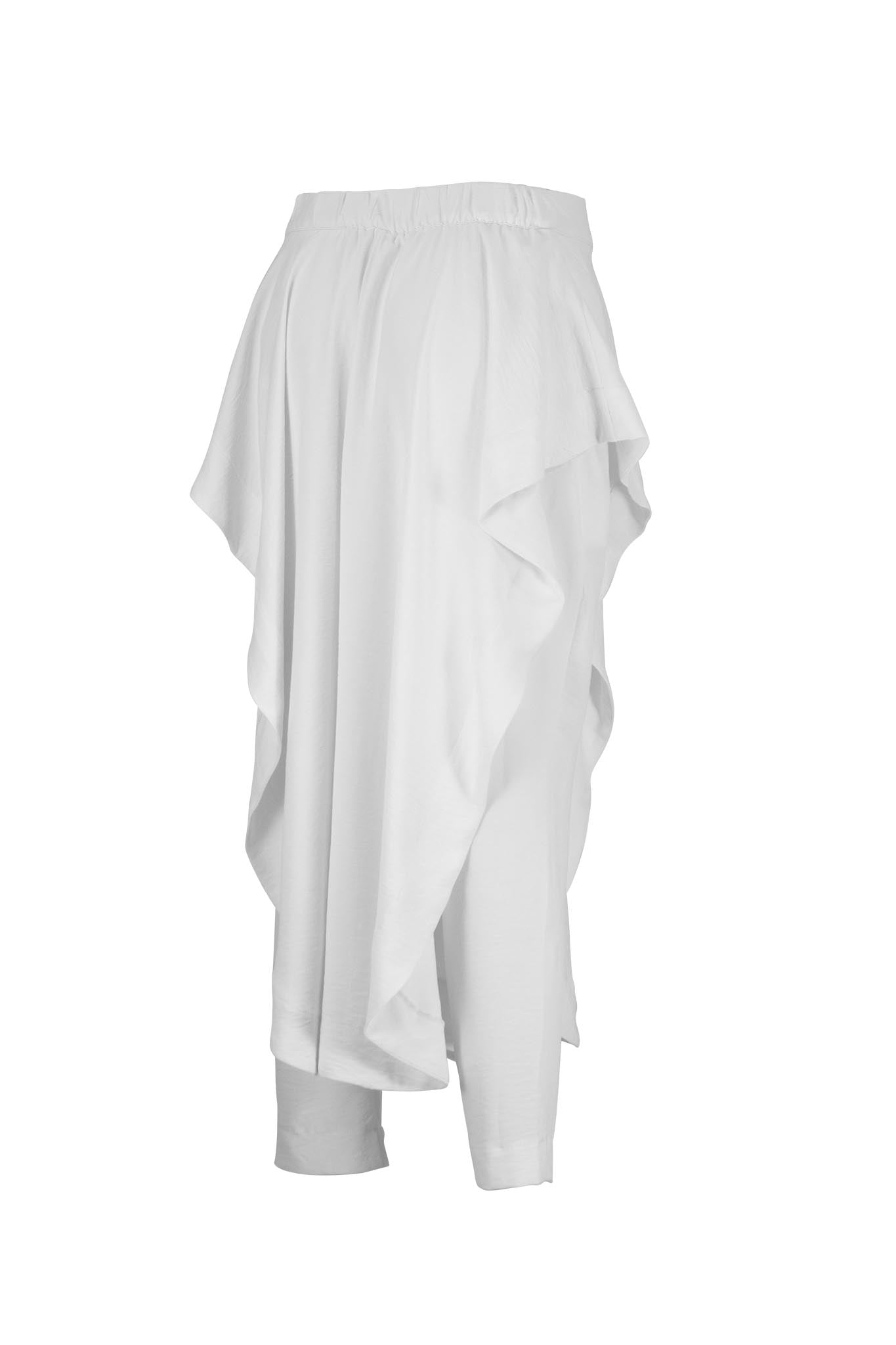 JOHNSON White Pants Leigh Schubert
